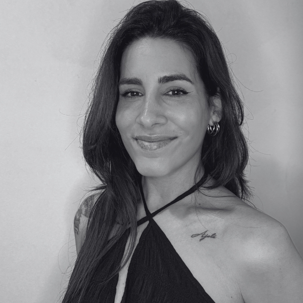 Nira Strauss (invitada)